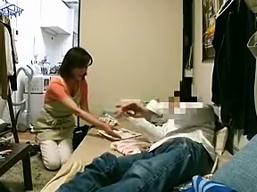 巷で噂の「おばさんレンタル」サービス43 性格よし子な優しいおばさんの人柄につけ込んでどこまでやれるか試してみた結果…中出しセックスまでやらせてくれた！！ タイトル画像